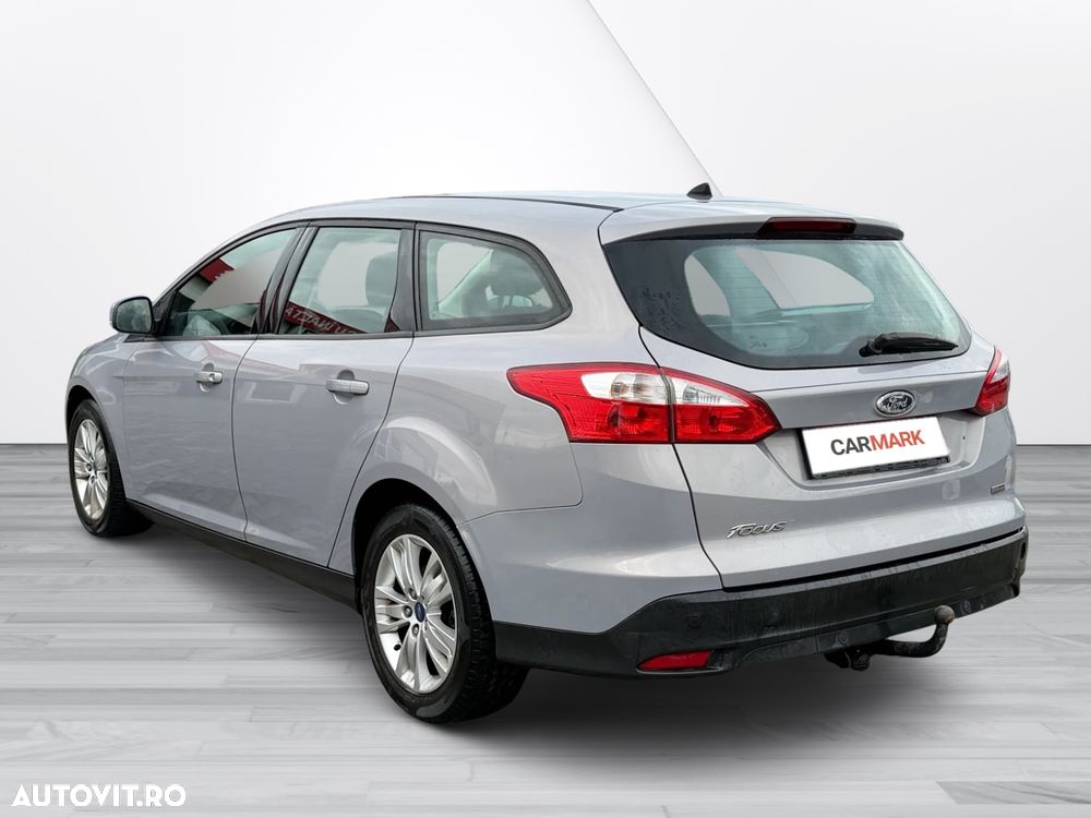 Ford Focus 1.6 TDCI DPF Ambiente - 5