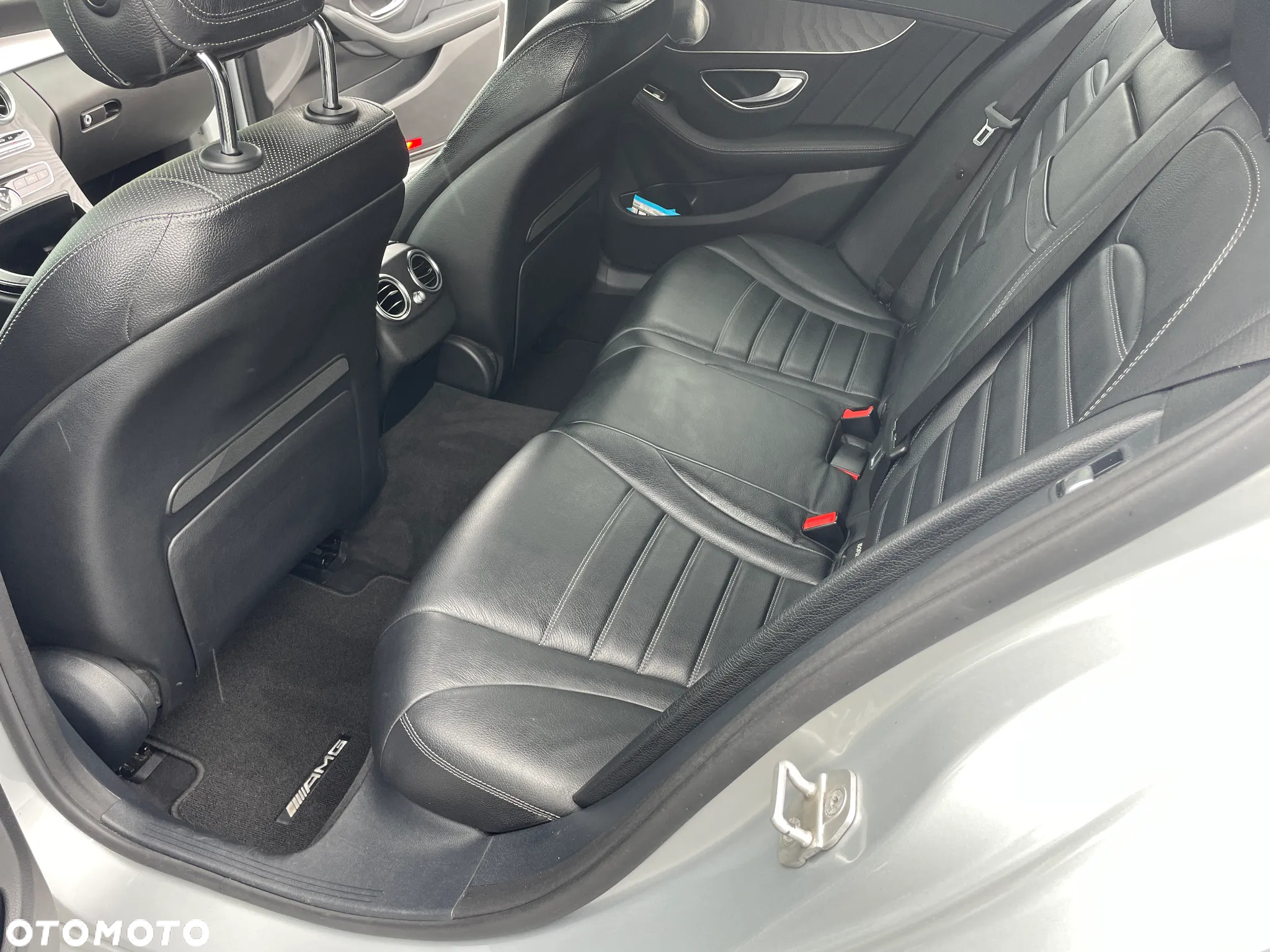 Mercedes-Benz Klasa C 400 4Matic T 7G-TRONIC AMG Line - 12
