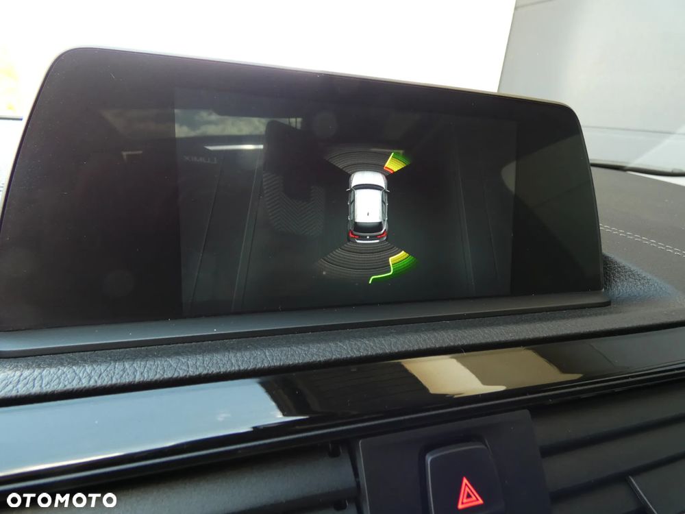 BMW Seria 1 118d Edition Metropolitan - 26