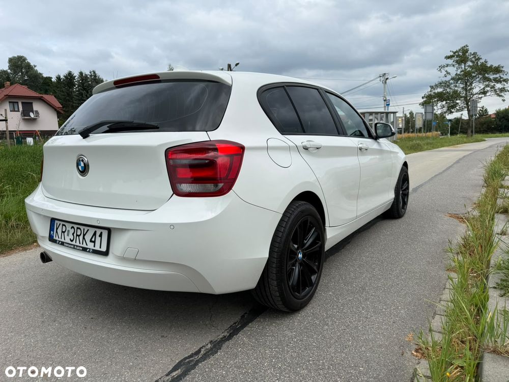 BMW Seria 1 116d - 6