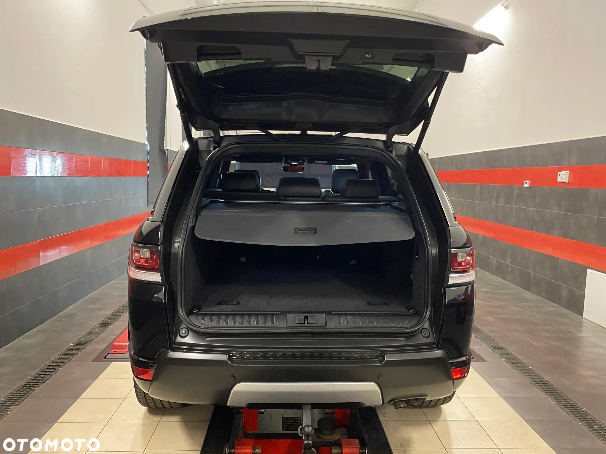 Land Rover Range Rover Sport S 2.0 SD4 SE - 33