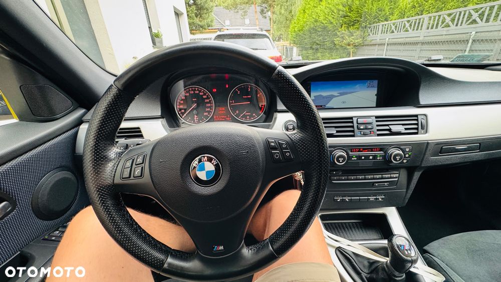 BMW Seria 3 320d - 15