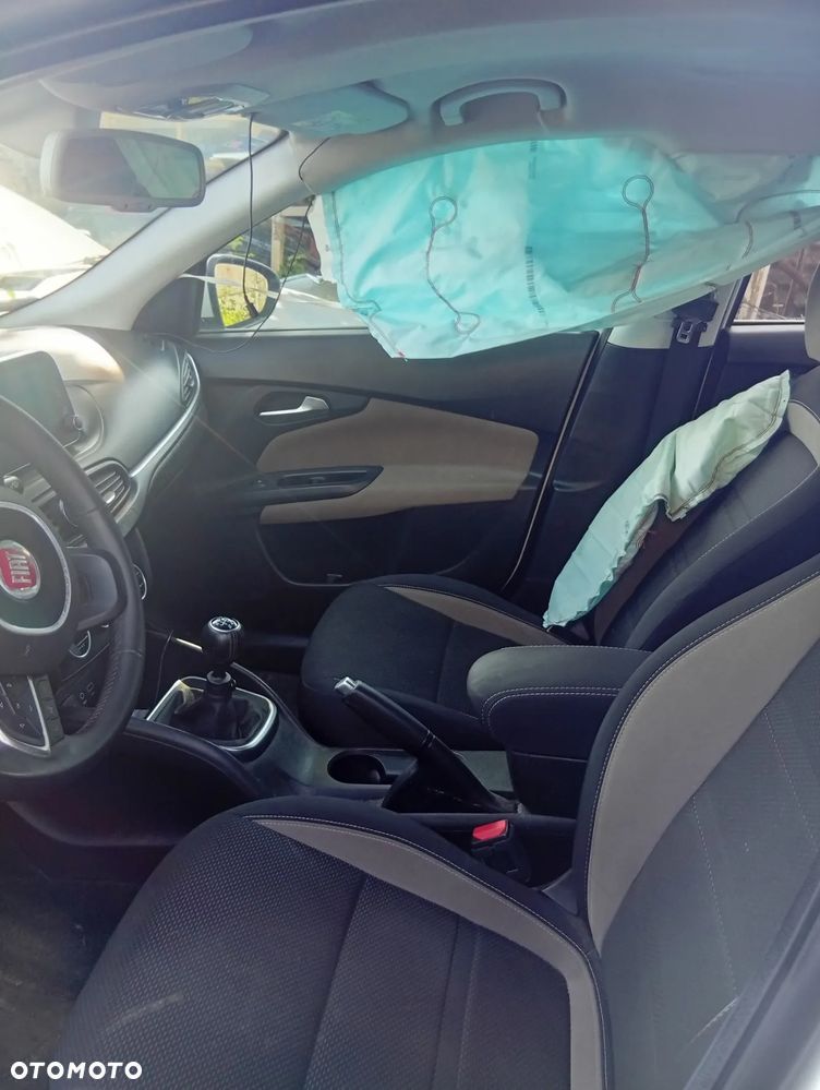 Fiat Tipo 1.4 T-Jet 16v Lounge EU6 - 11