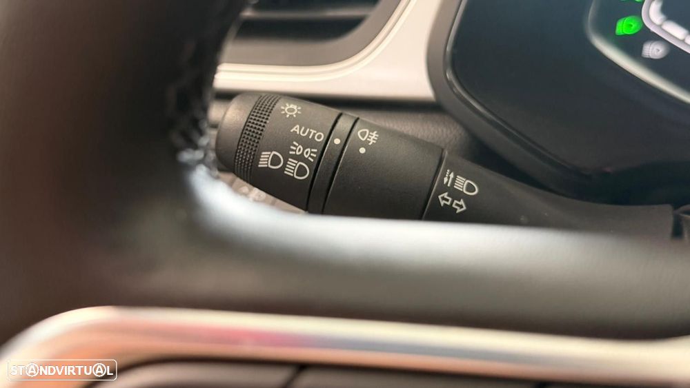 Renault Captur 1.0 TCe Techno Bi-Fuel - 24