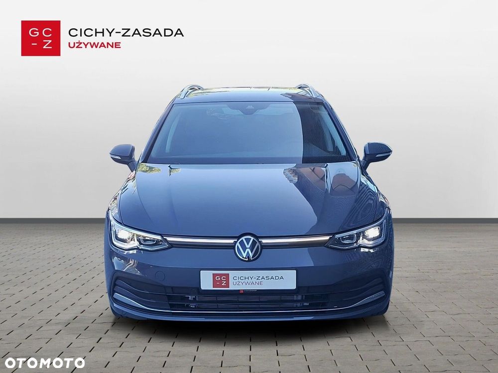 Volkswagen Golf - 8