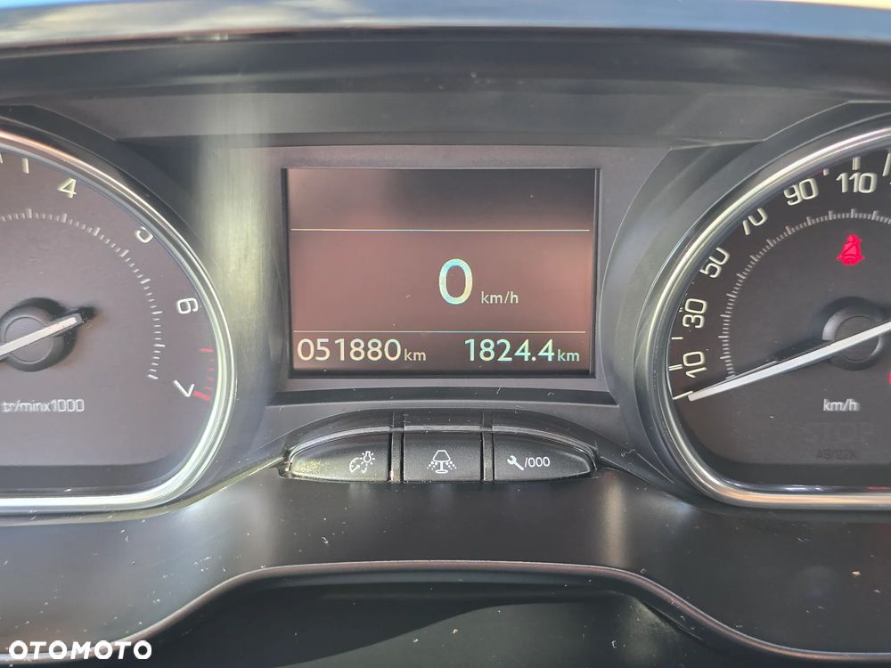 Peugeot 2008 1.2 PureTech Allure S&S - 12