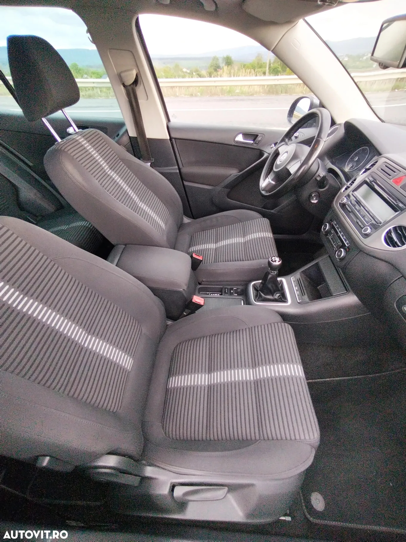 Volkswagen Tiguan - 10