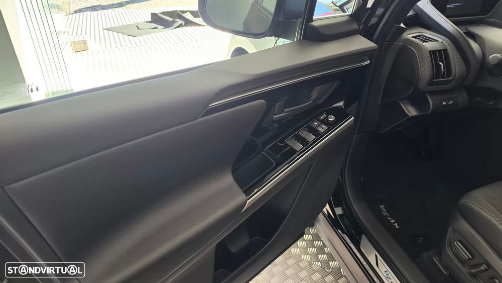 Toyota bZ4X 71,4 kWh Premium - 38