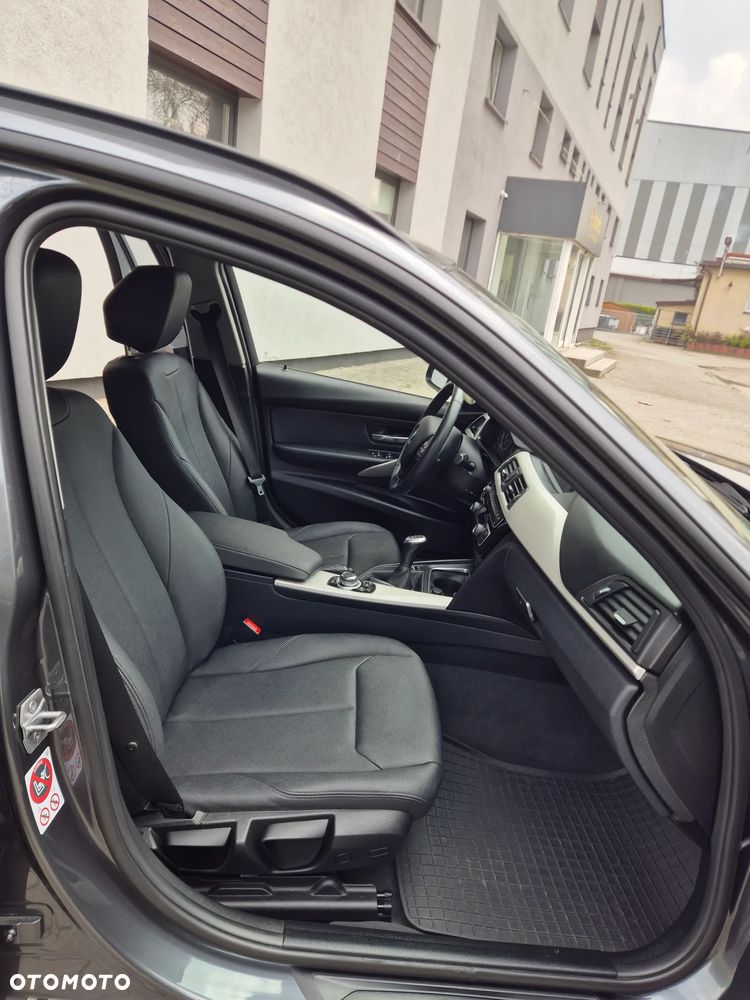 BMW Seria 3 316d Luxury Line - 11