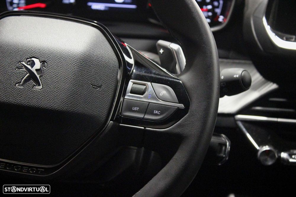 Peugeot 2008 1.5 BlueHDi Allure EAT8 - 16