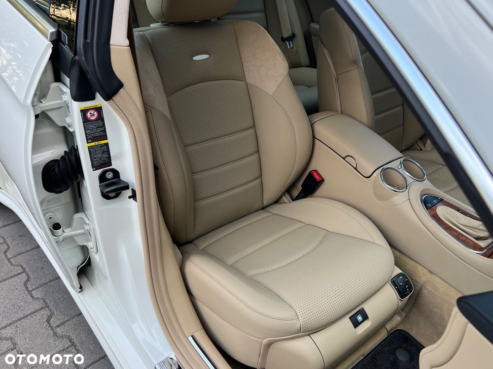 Mercedes-Benz CLS 63 AMG - 21