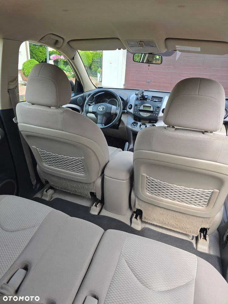 Toyota RAV4 2.0 VVT-i Sol - 14