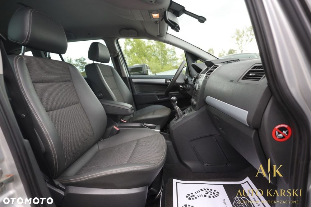 Opel Zafira - 33