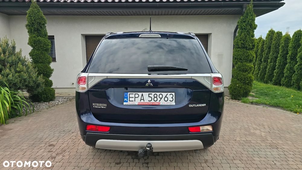 Mitsubishi Outlander - 8