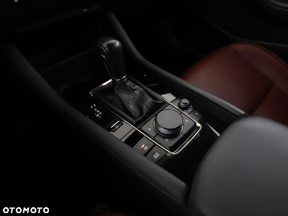 Mazda 3 SKYACTIV-X 2.0 M-Hybrid DRIVE SELECTION - 33