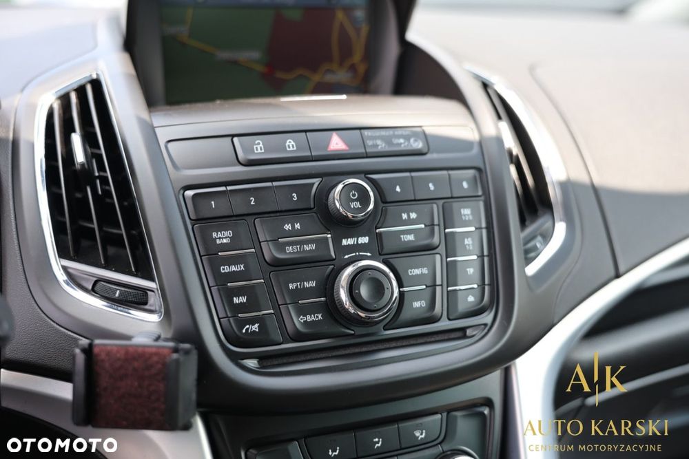 Opel Zafira - 25