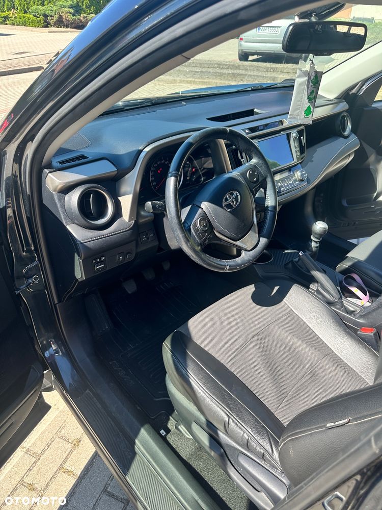 Toyota RAV4 2.0 D-4D Active - 16