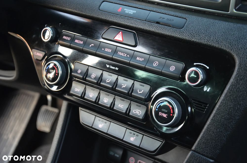 Kia Sportage 1.6 GDI 2WD ISG Dream-Team Edition - 28