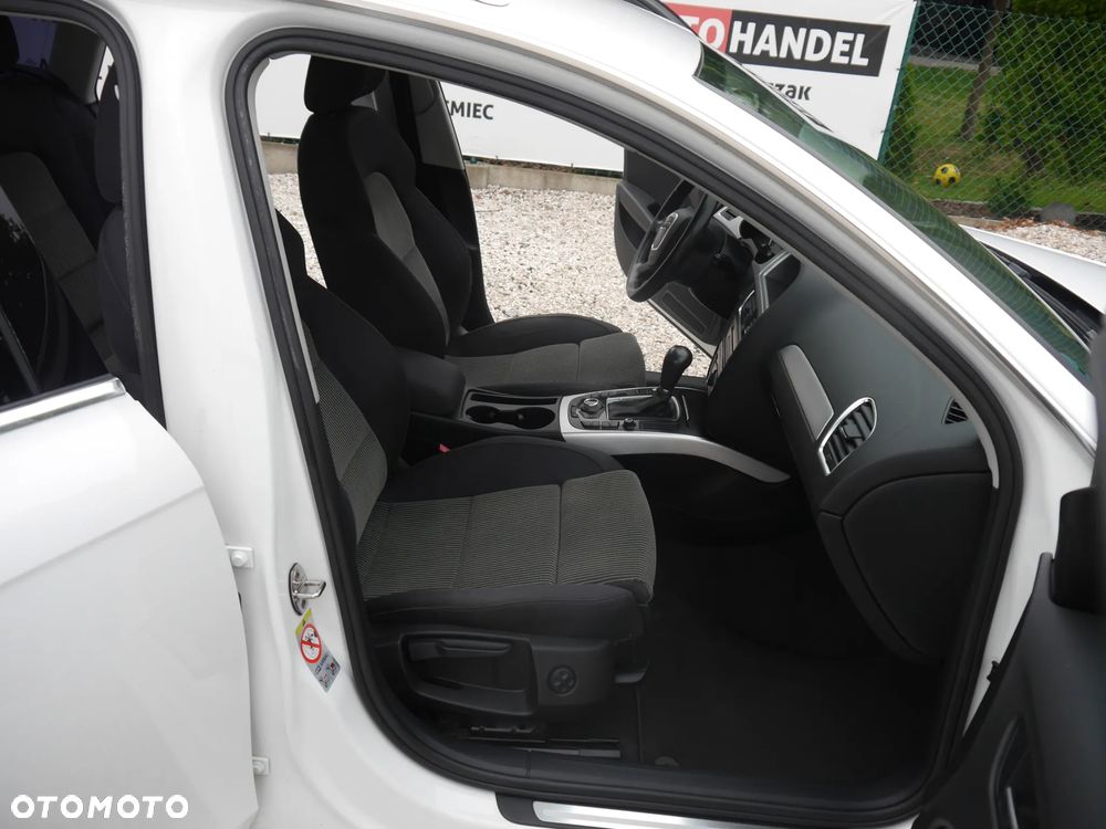 Audi A4 Avant 2.0 TDI DPF multitronic S line Sportpaket - 7
