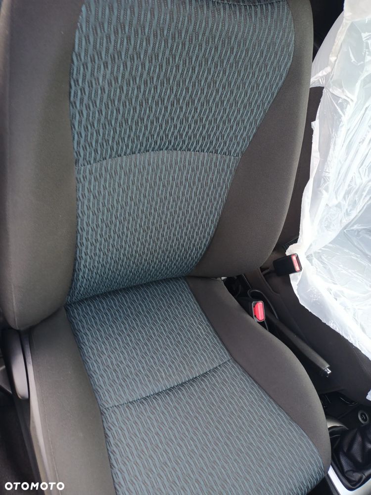 Toyota Yaris 1.33 VVT-i Executive - 16