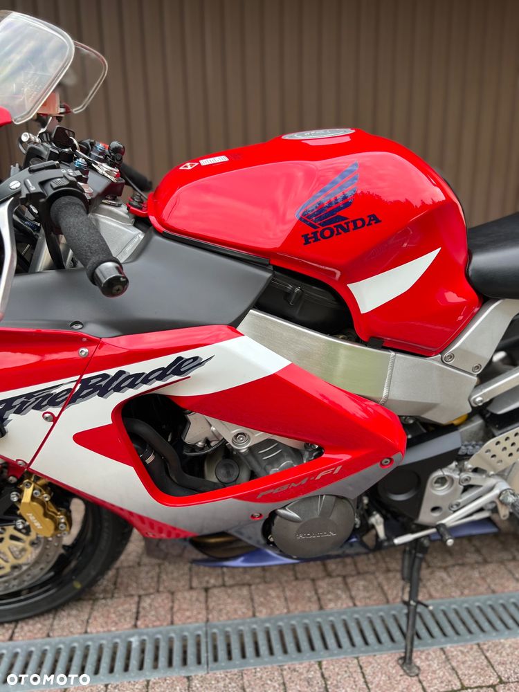 Honda CBR - 24