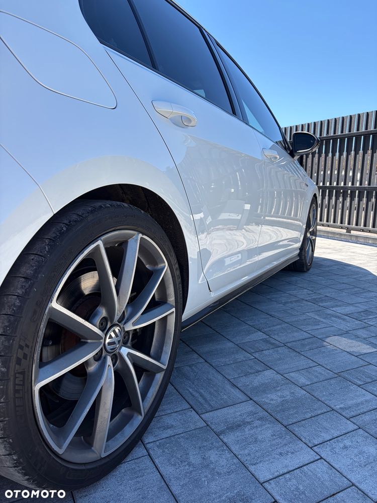Volkswagen Golf R 4Motion (BlueMotion Technology) DSG - 6