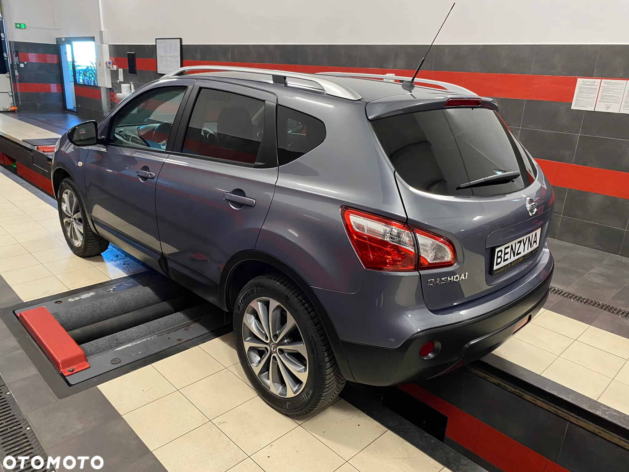 Nissan Qashqai 2.0 4 x 4 CVT tekna - 10
