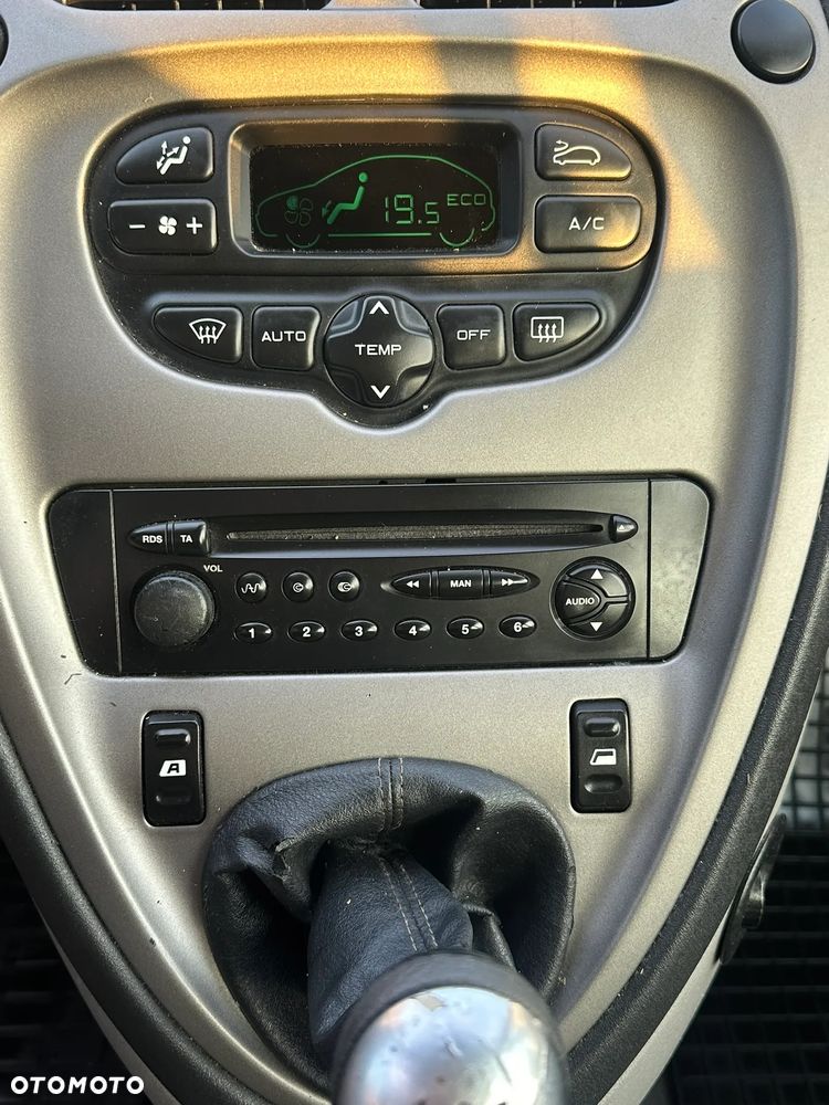 Citroën Xsara Picasso - 17
