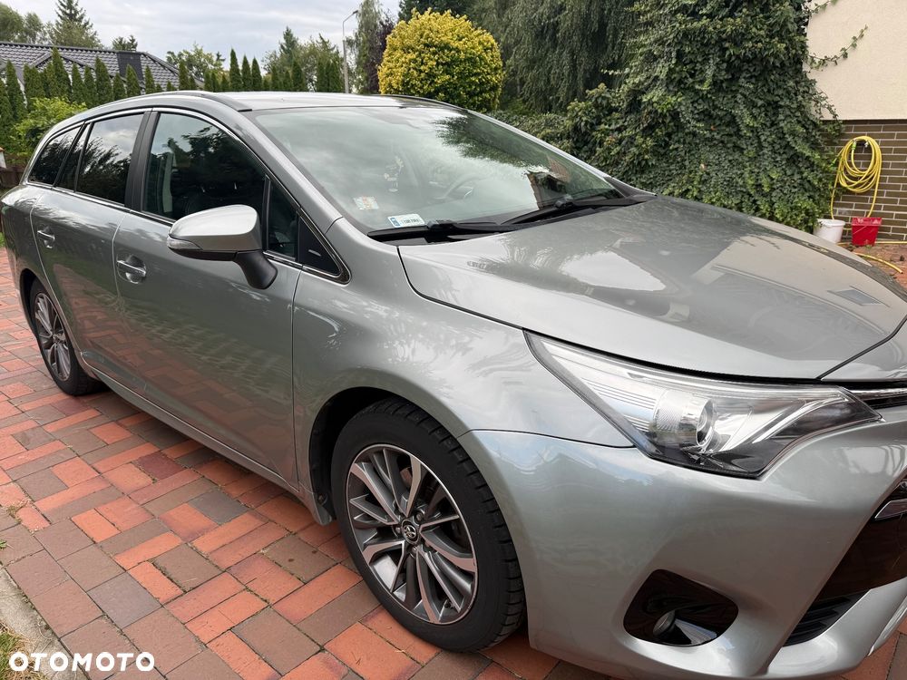 Toyota Avensis 2.0 Prestige MS - 6