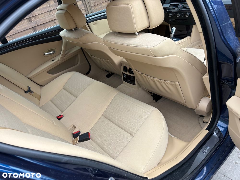 BMW Seria 5 525xd Edition Exclusive - 9