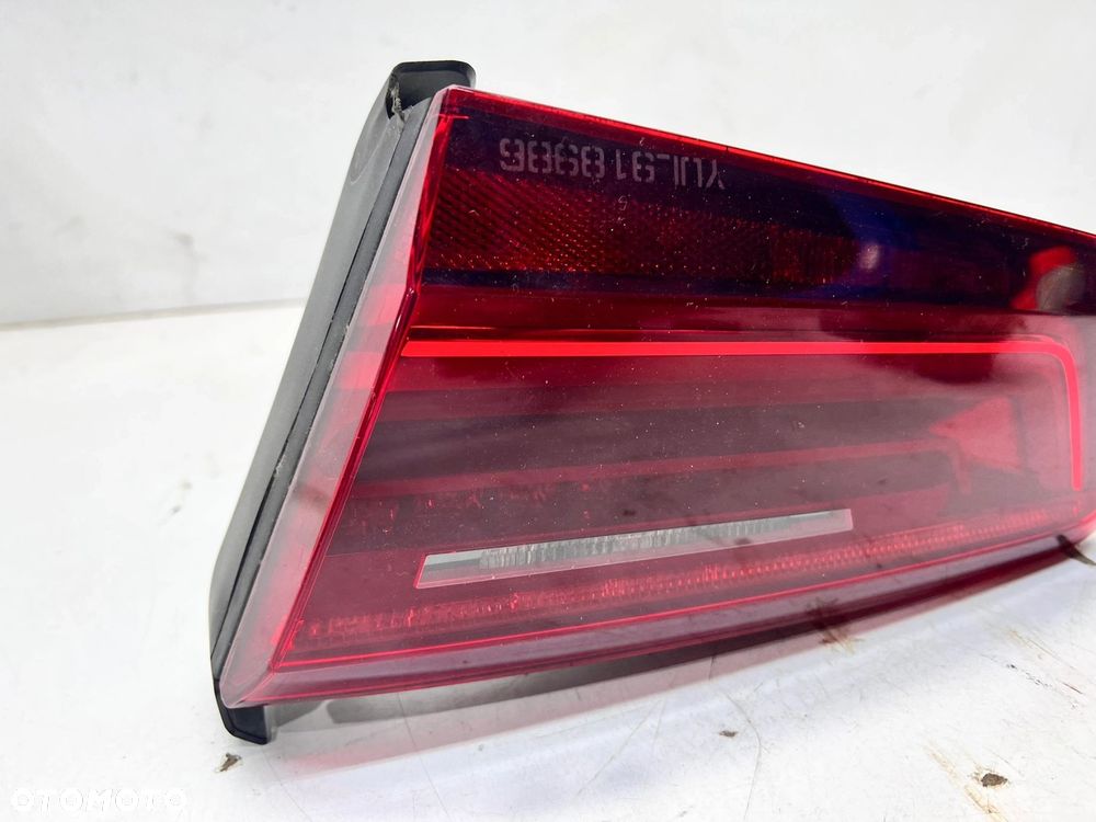 LAMPA PRAWY TYŁ W KLAPĘ LED AUDI A6 C7 SEDAN 4G5945094D 1/26 USA - 2