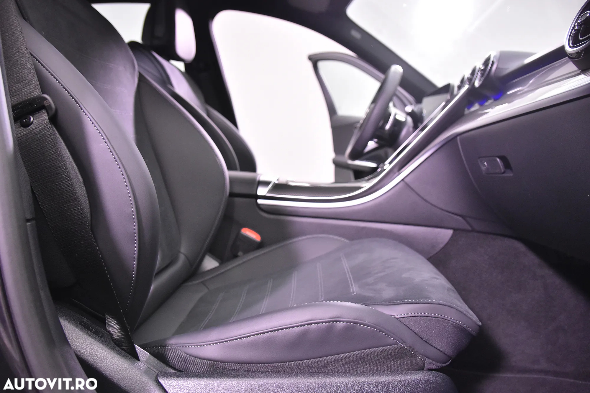 Mercedes-Benz C 220 d 9G-TRONIC AMG Line - 11