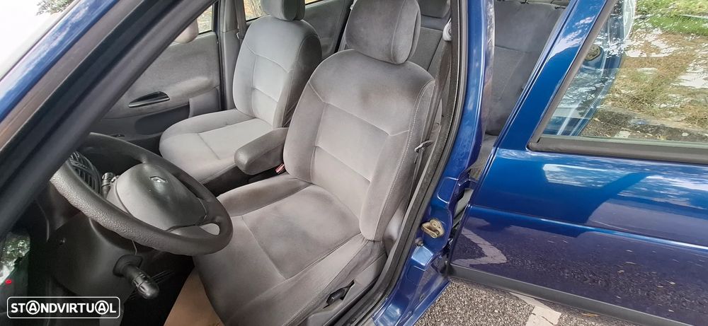 Renault Mégane 1.9 dCi Privilège - 12