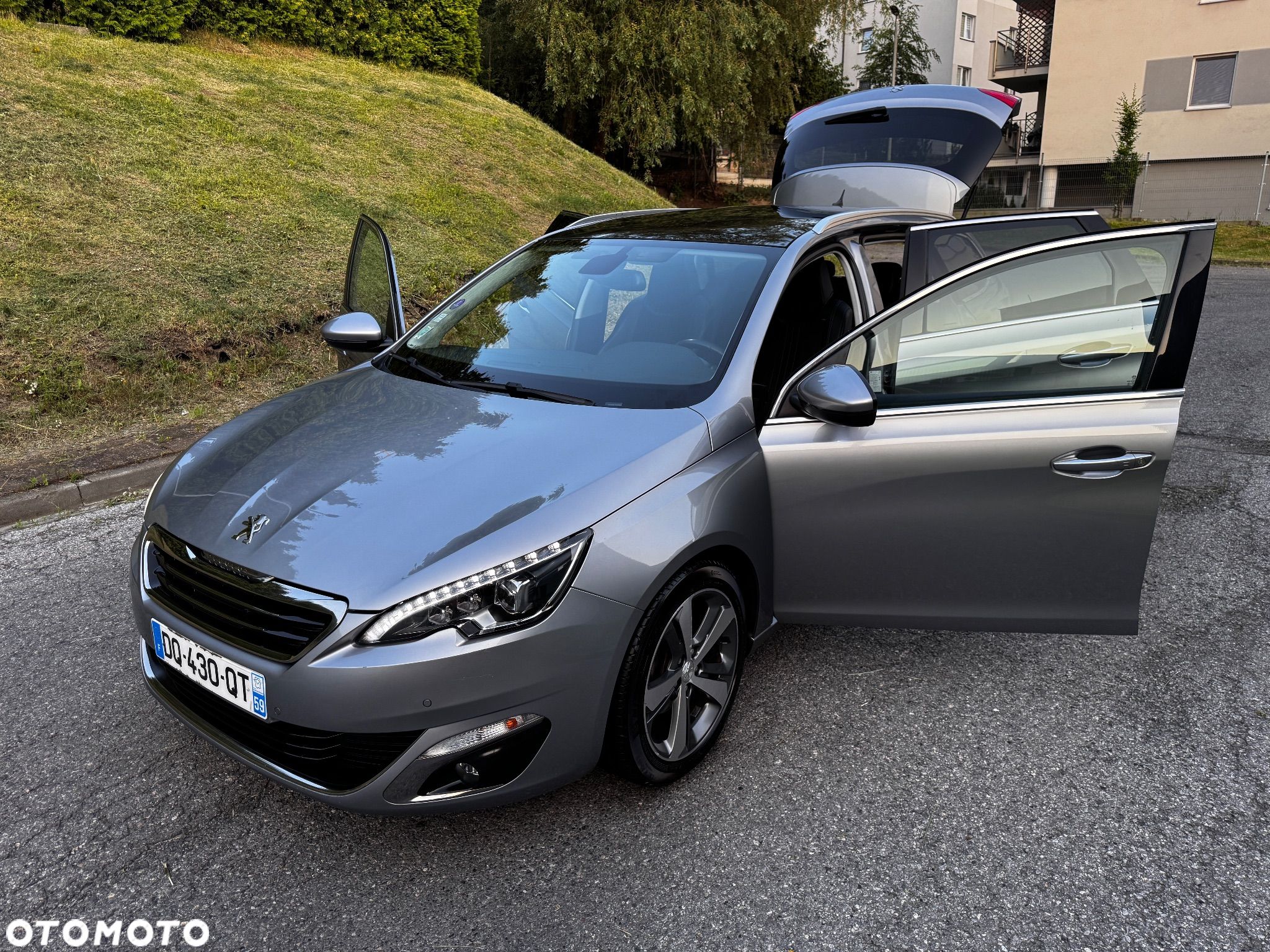 Peugeot 308 SW PureTech 130 Stop & Start Allure - 1