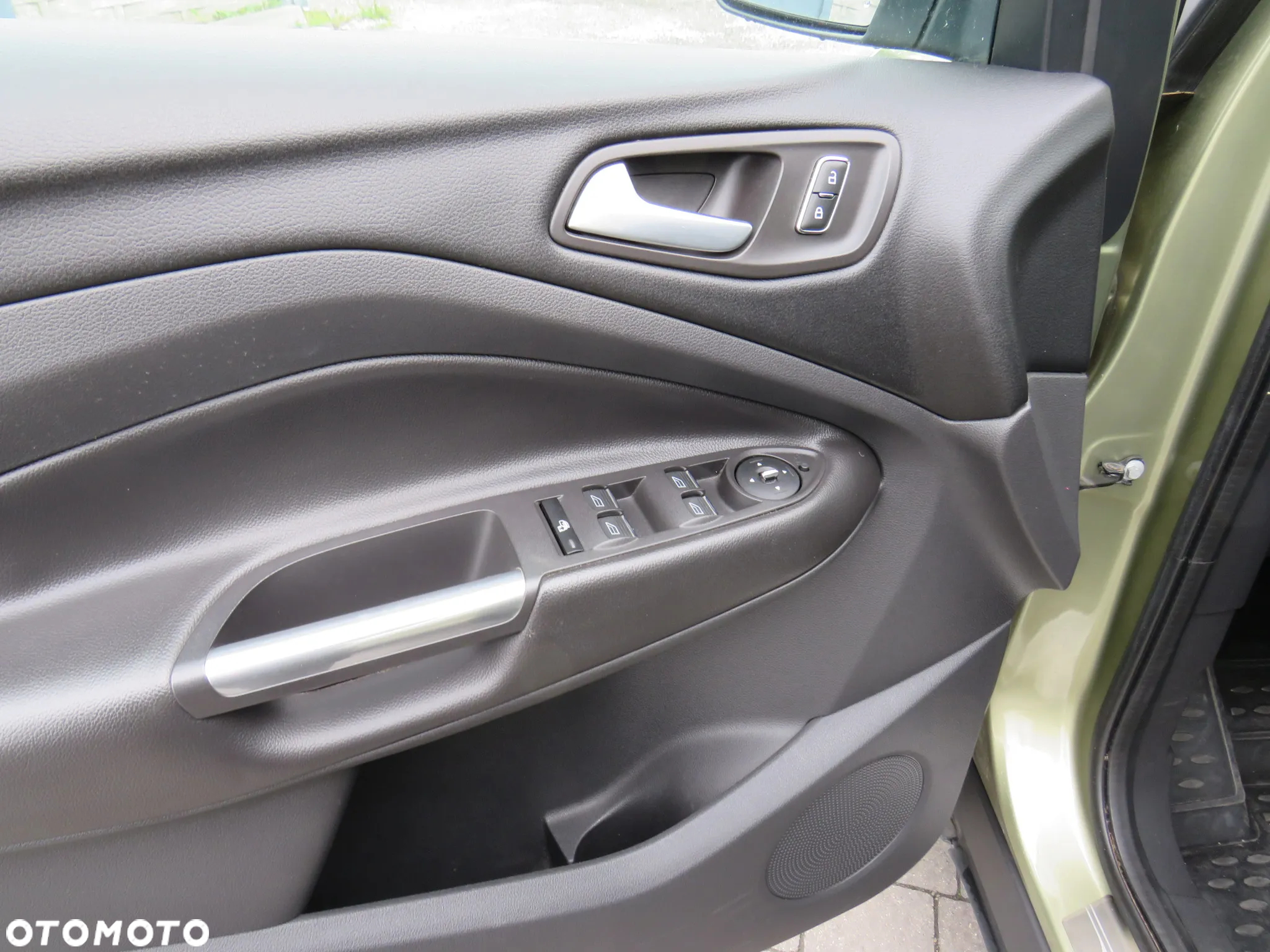 Ford Kuga 2.0 TDCi 4x4 Individual - 25