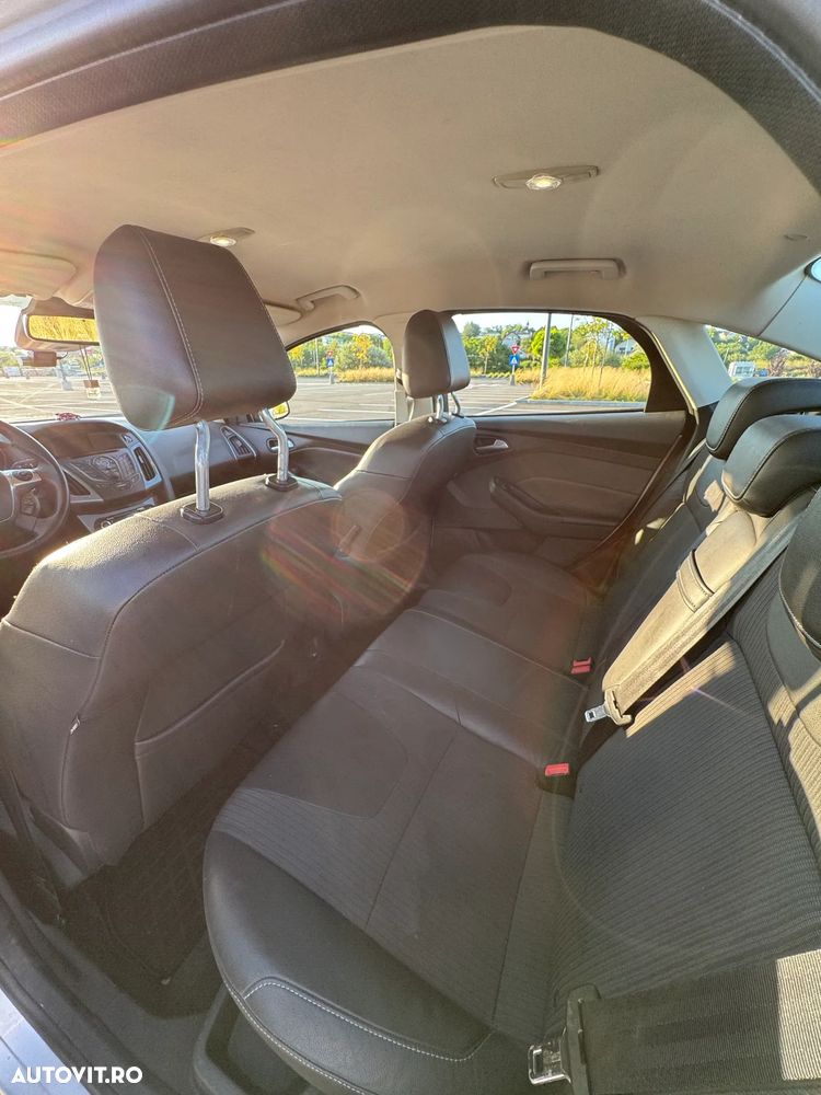 Ford Focus 1.6 TDCi DPF Titanium - 7