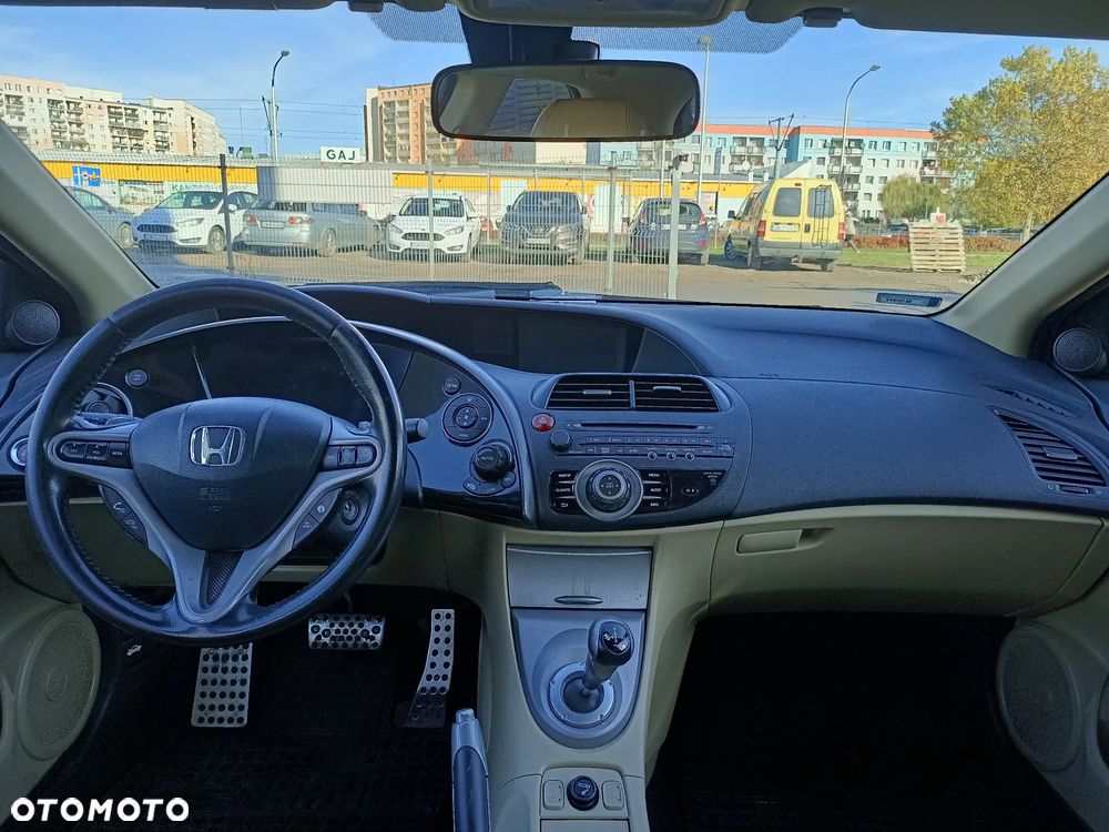 Honda Civic 1.8 Comfort - 15