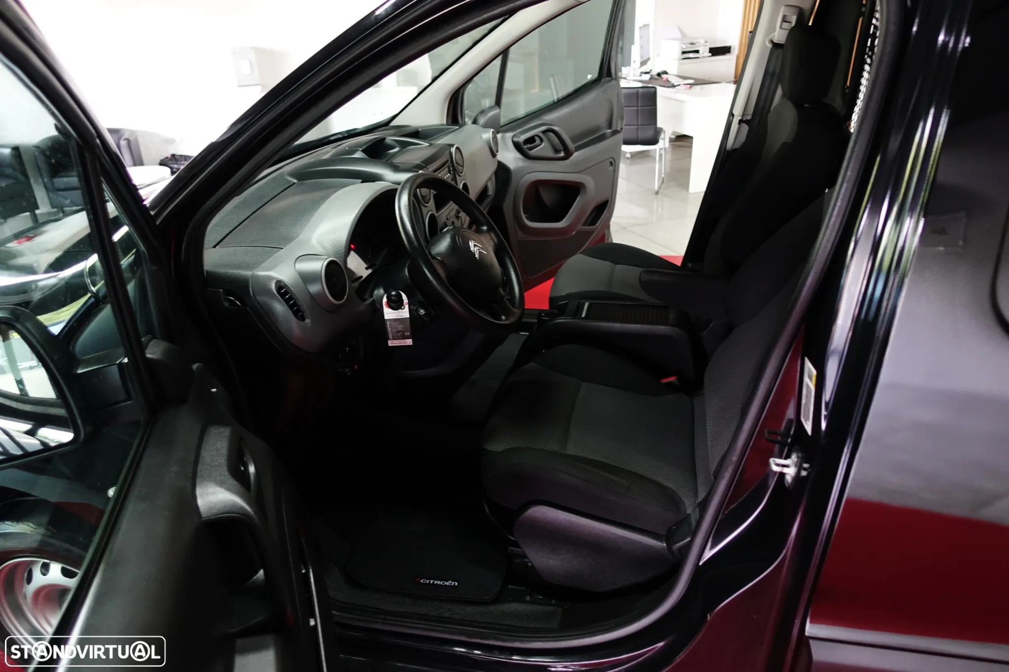 Peugeot BERLINGO IGUAL A NOVA - 7