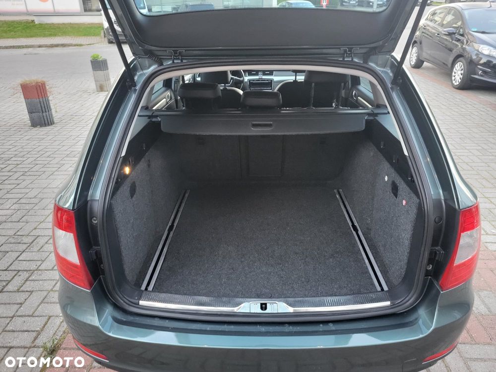 Skoda Superb 2.0 TDI Exclusive - 11