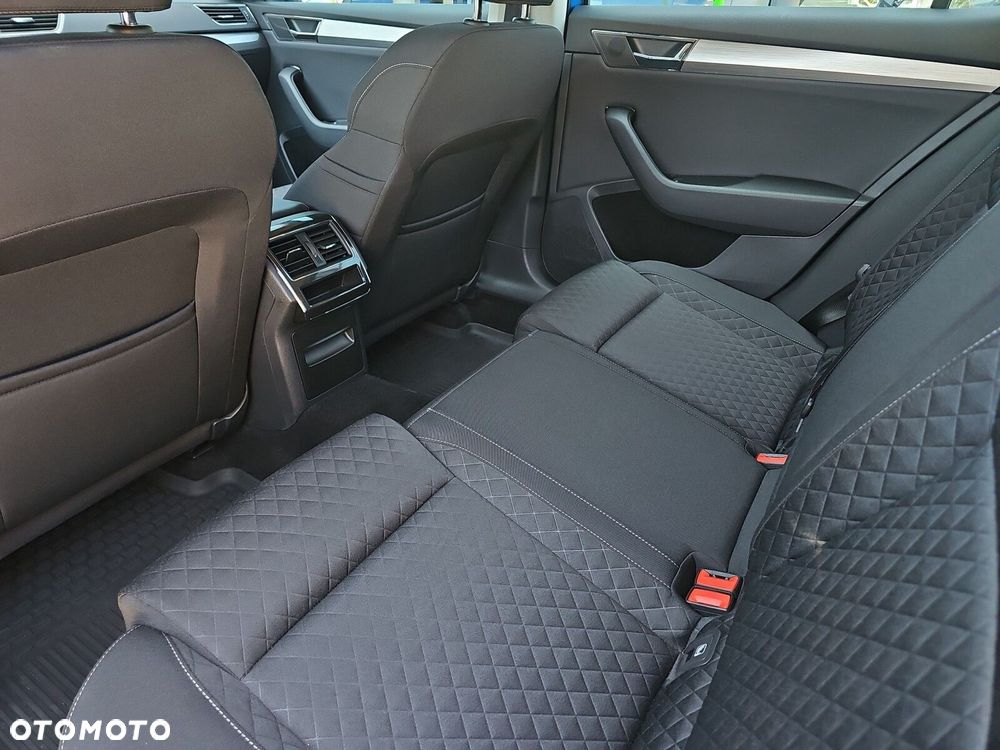 Skoda Superb 1.5 TSI Ambition DSG - 15
