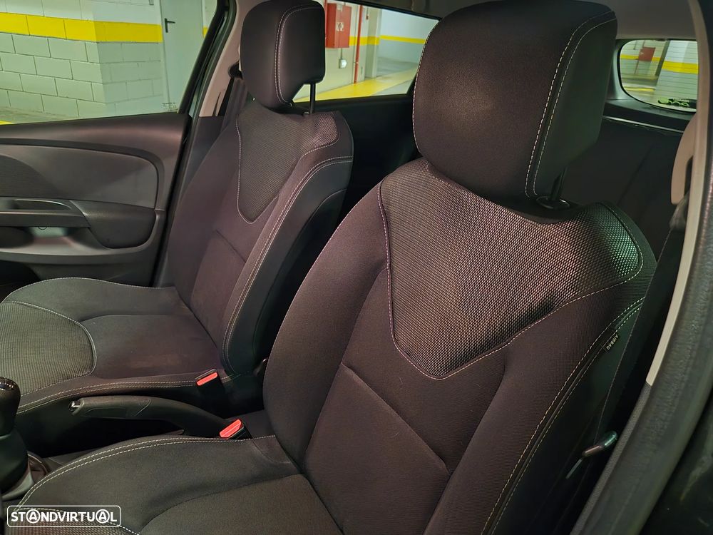 Renault Clio Sport Tourer 1.5 dCi Dynamique S - 18