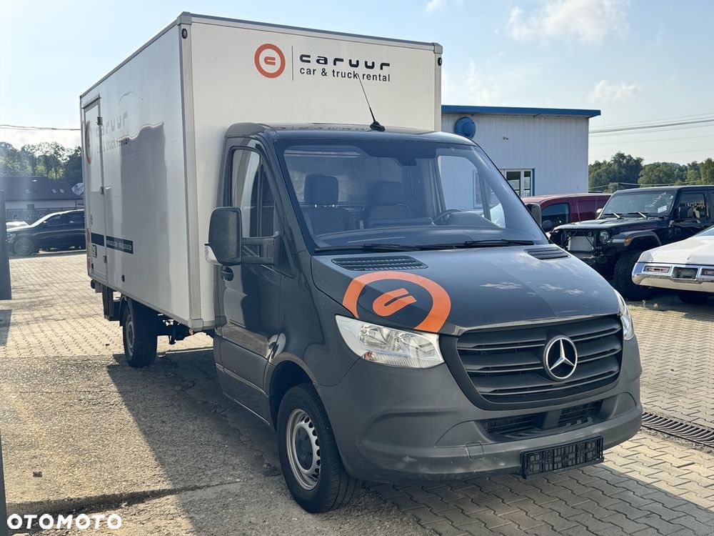 Mercedes-Benz Sprinter - 1