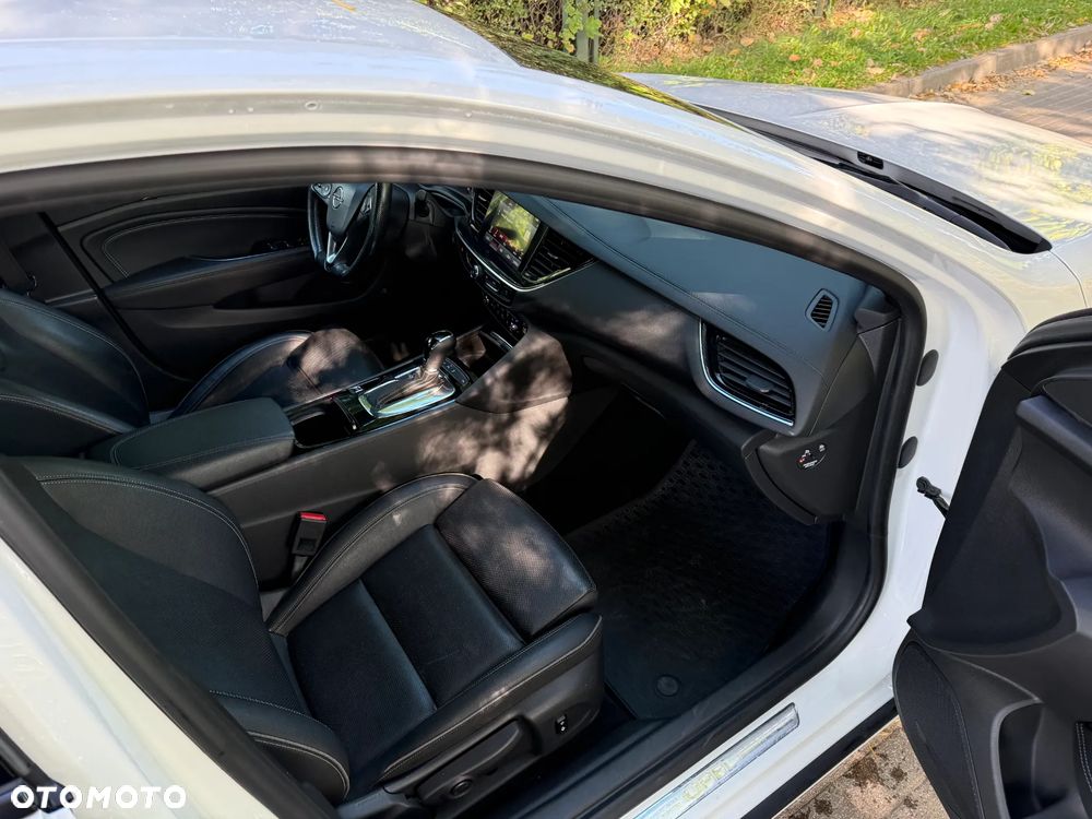 Opel Insignia - 17