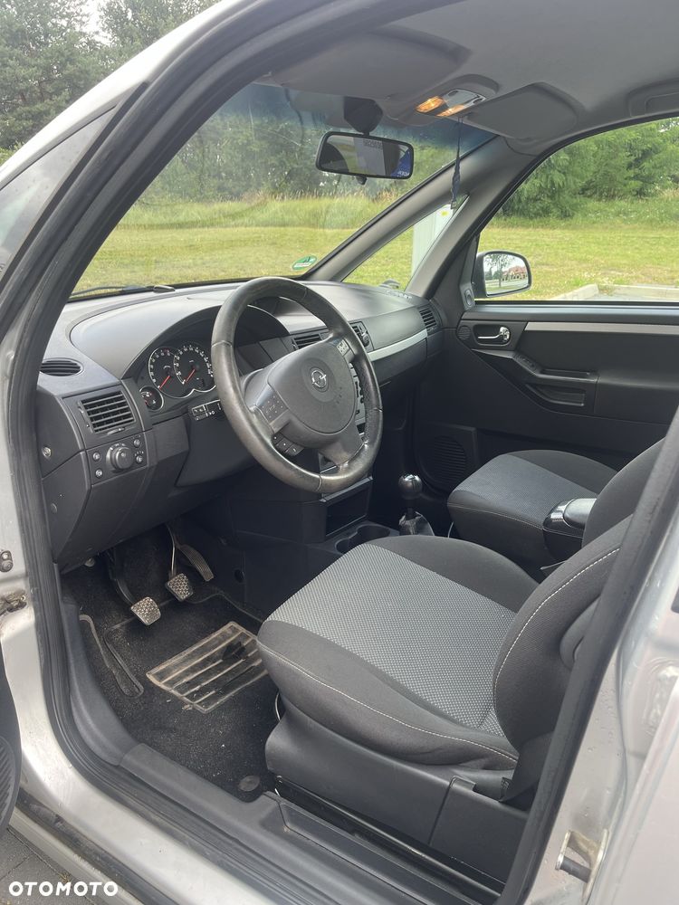 Opel Meriva - 8