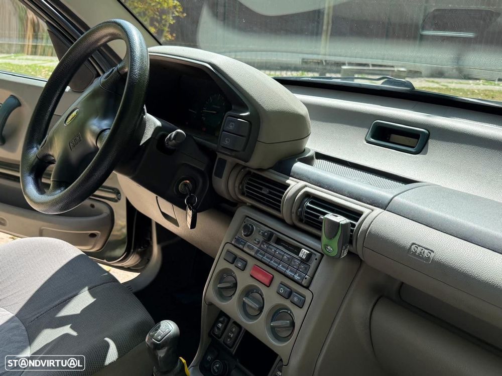 Land Rover Freelander 2.0 di - 9
