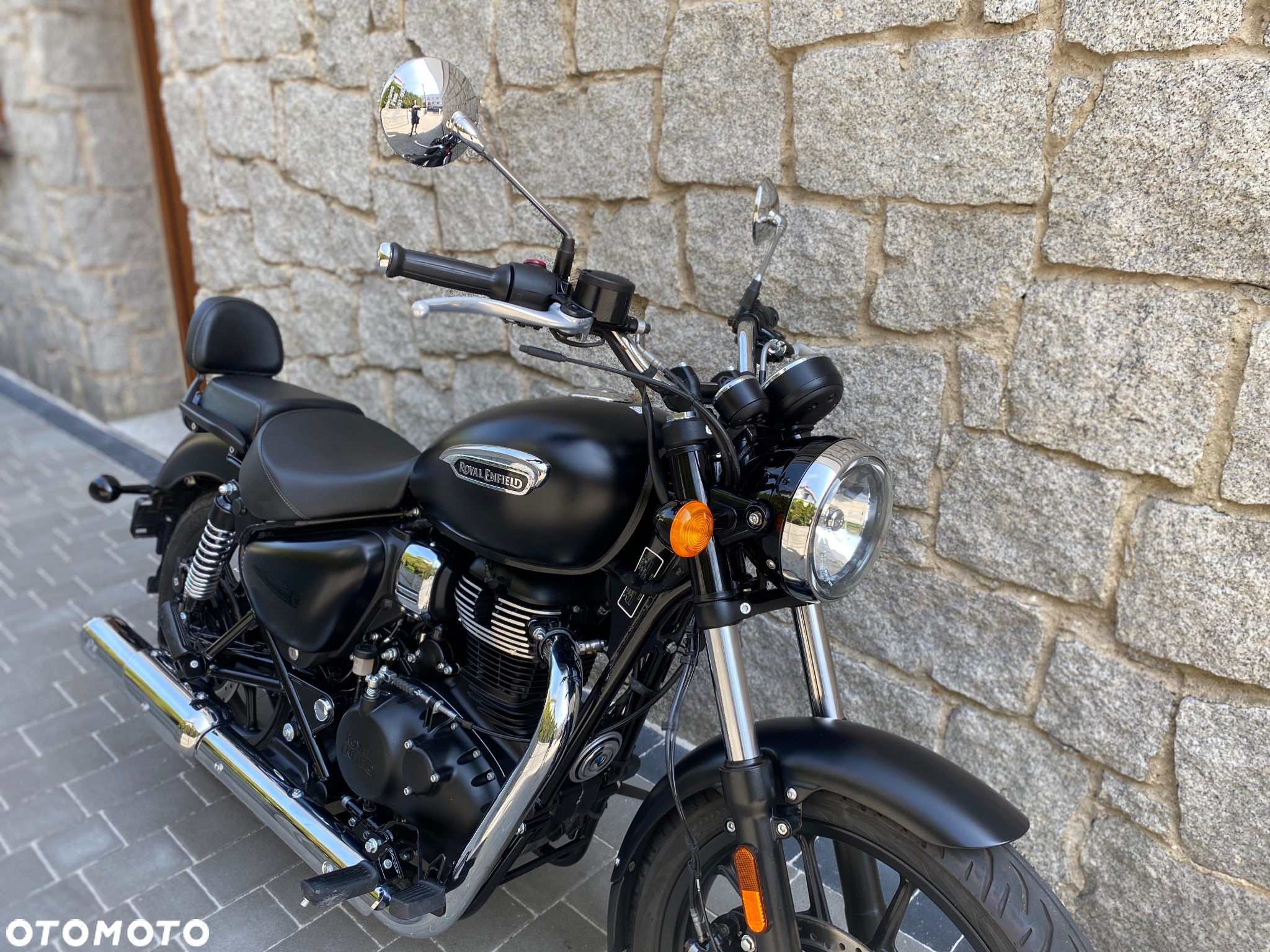 Royal Enfield Meteor - 10