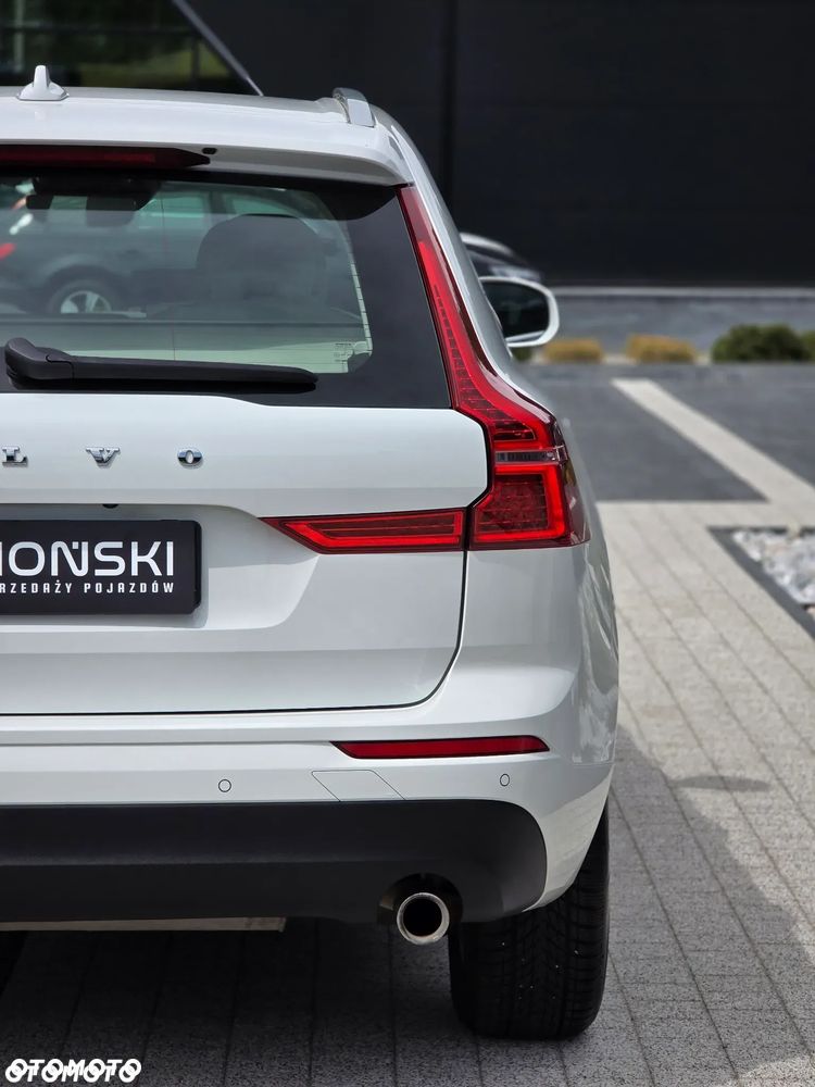 Volvo XC 60 T4 Momentum Pro - 10
