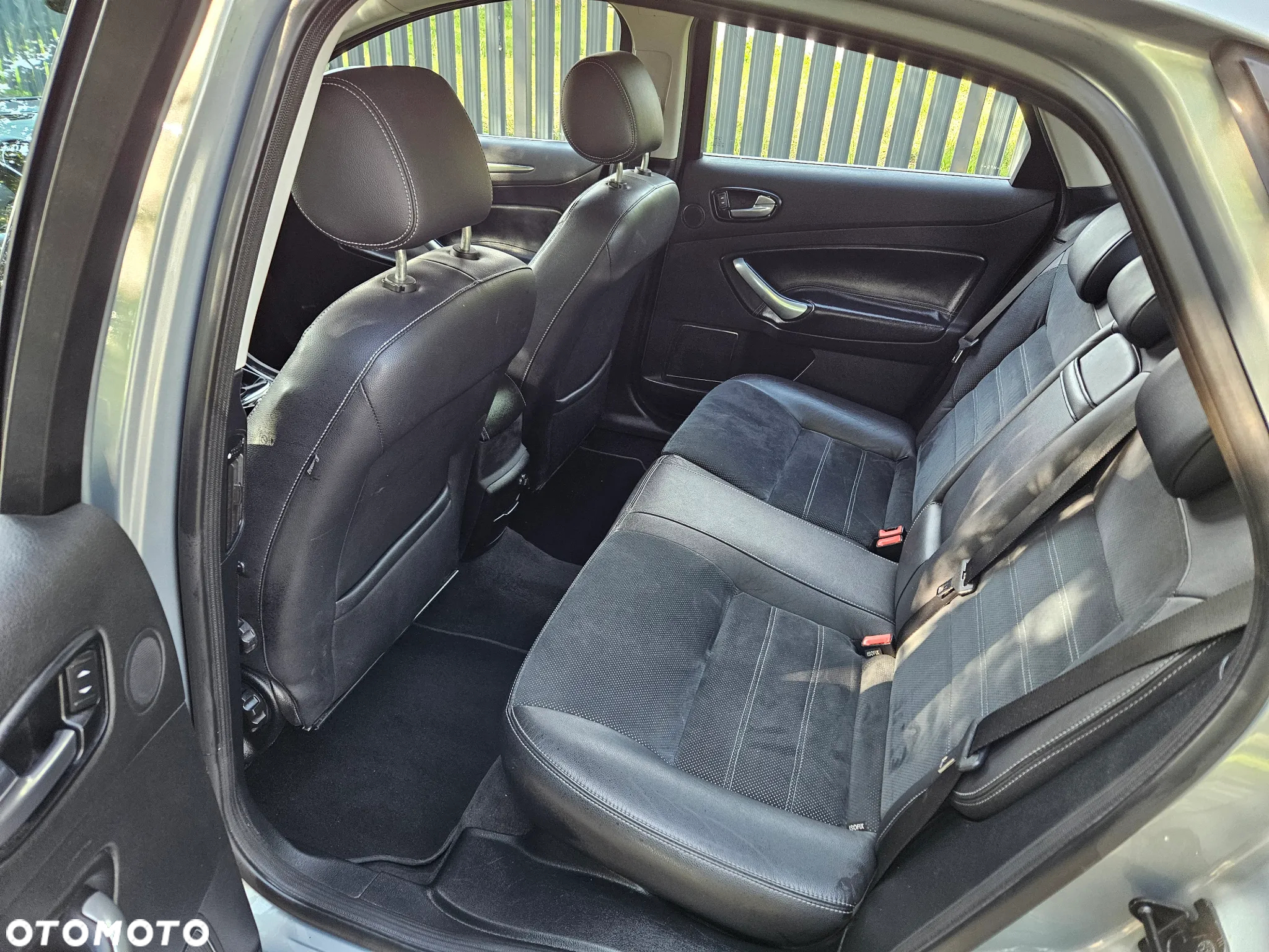 Ford Mondeo 2.0 Titanium - 25