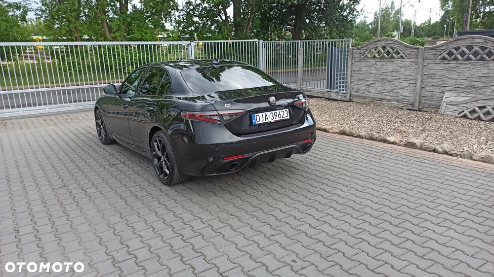 Alfa Romeo Giulia 2.0 Turbo Competizione Q4 - 8