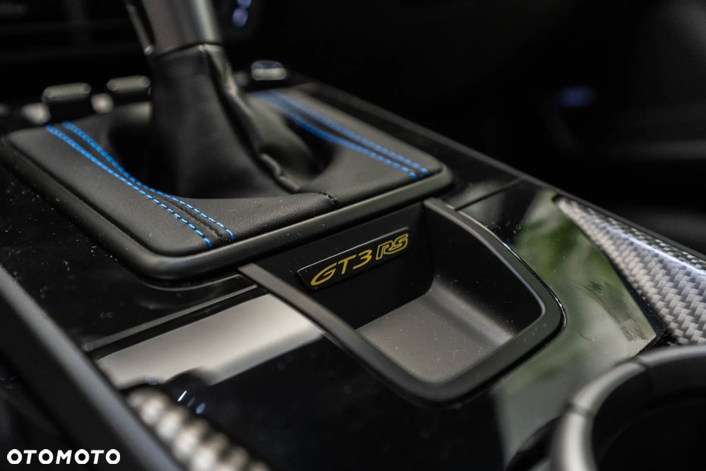 Porsche 911 - 33